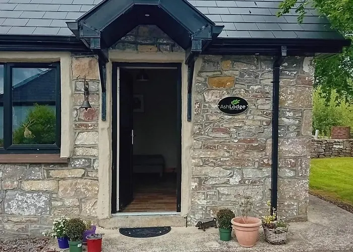 Ash Lodge Leitrim Village
